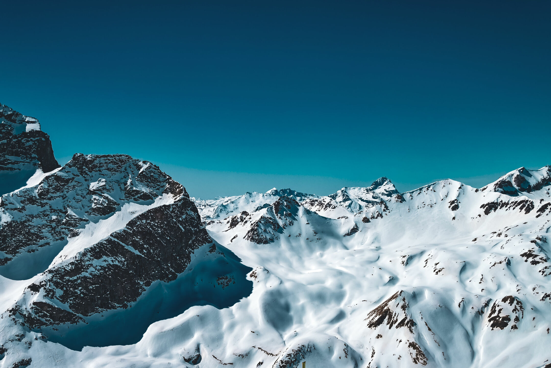 Bild mit Natur, Berge, Blauer Himmel, winterlandschaft, Landschaften im Winter, Schweiz, schweizeralpen