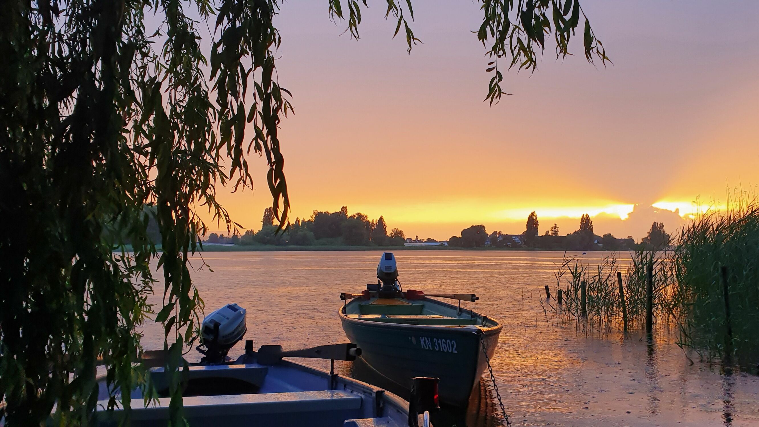 Bild mit Sonnenuntergang, Sunset, Fischerboot