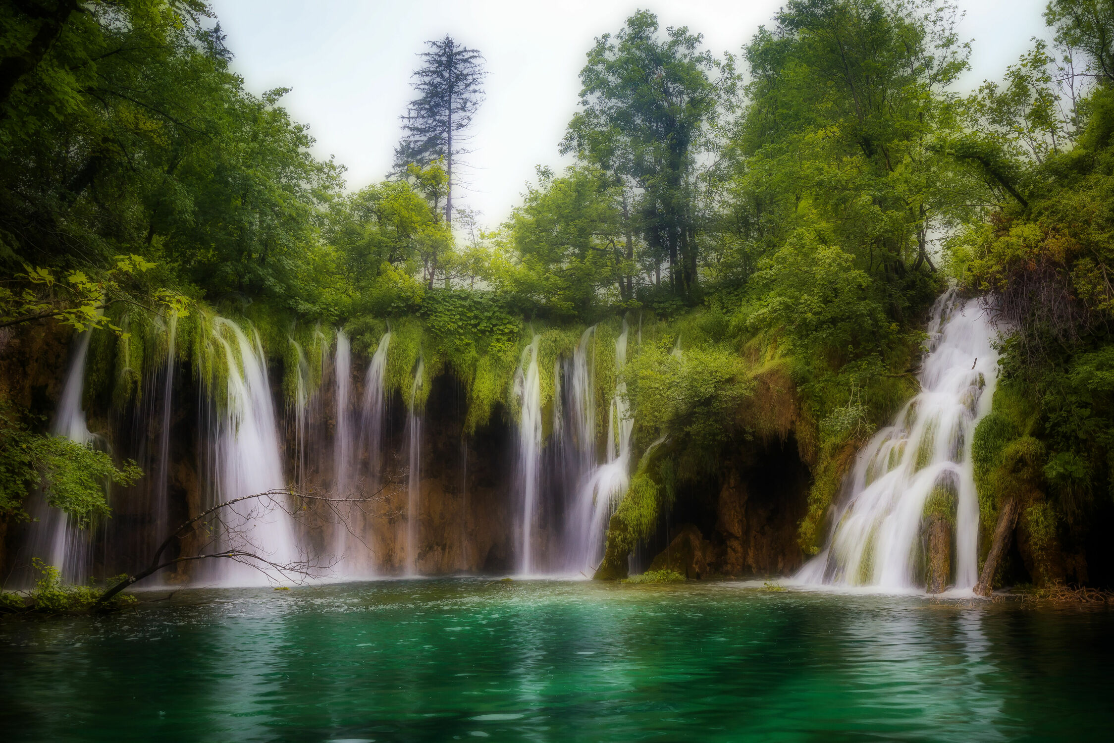 Bild mit Wasserfälle, Waldblick, türkises Wasser, Landschaften & Natur, Natur pur, Naturlandschaften, Landscape & Nature, kroatien, Plitvicer Seen