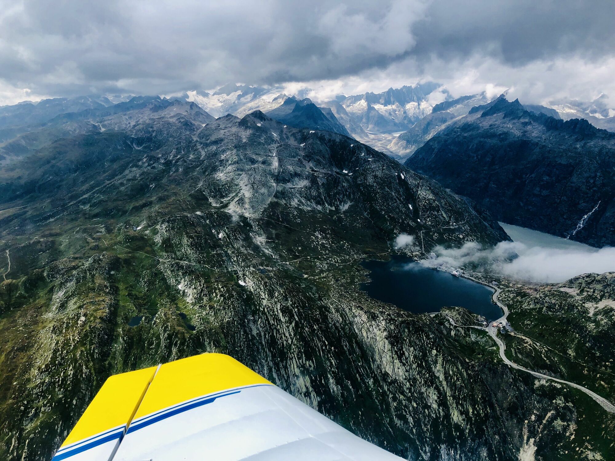 Bild mit Berge, Alpen, Landschaft, See, Schweiz, Flugzeug, Flugperspektive