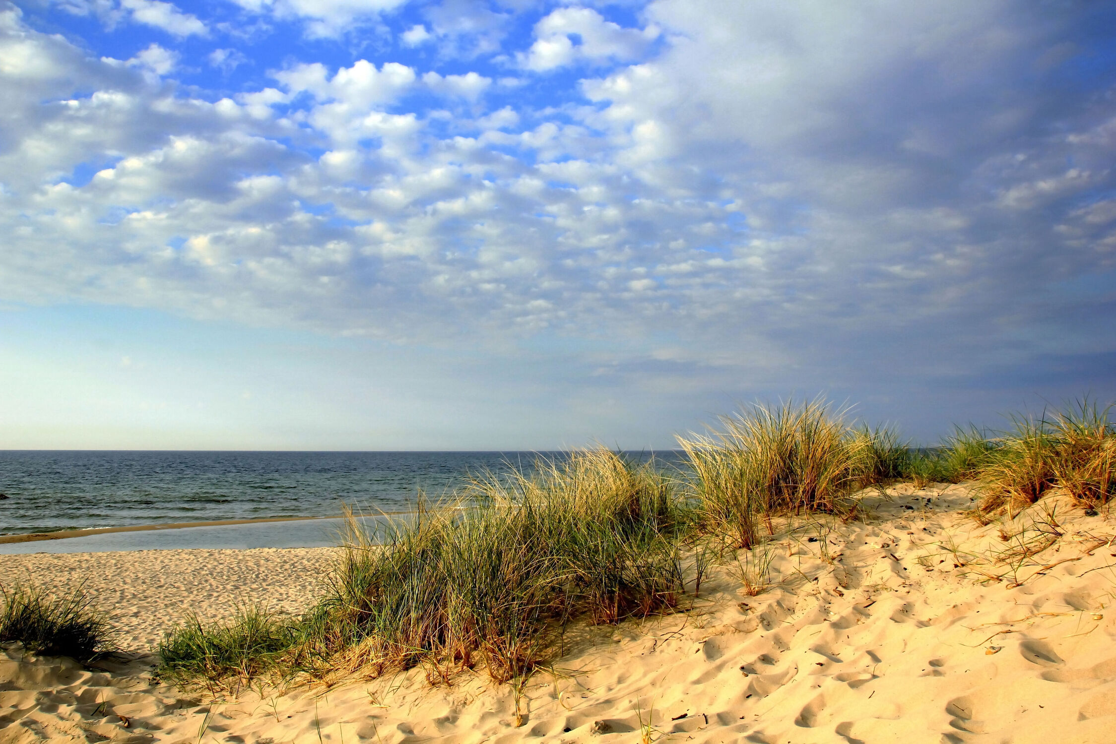 Bild mit Natur, Frühling, Strand, Ostsee, Düne, Dünen, Dünenlandschaft, Küste, Rügen, quellwolken