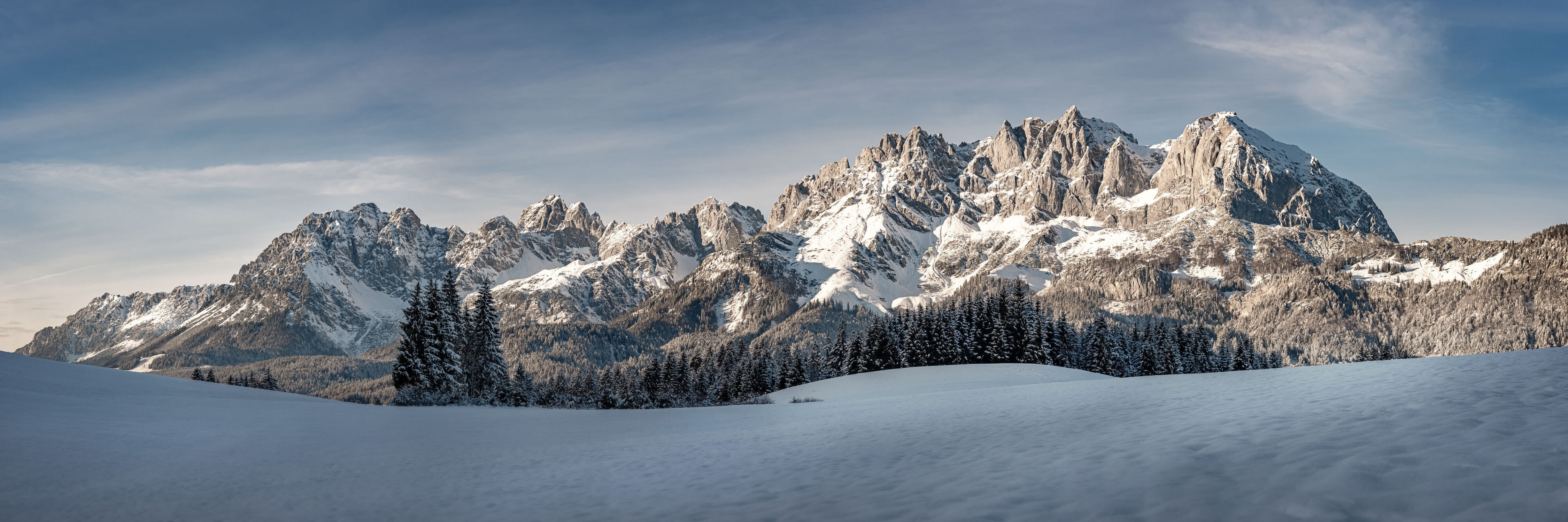 Bild mit Tirol, Gebirgskette, Alpen Panorama, Alpen Panorama, winterlandschaft, Berglandschaft, Wilder Kaiser, Alpenlandschaft, Wilderkaiser