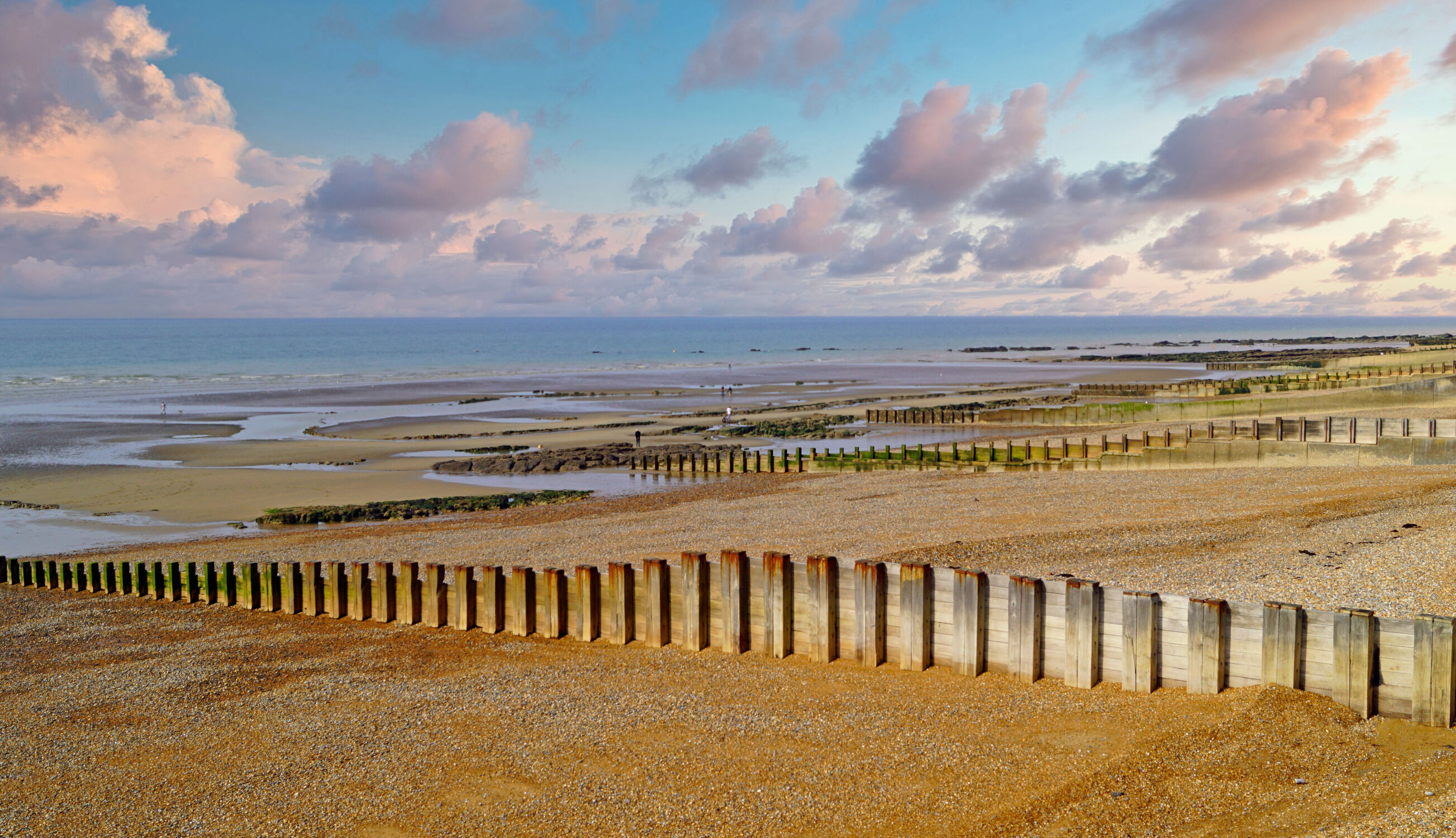 Bild mit Natur, Himmel, Sand, Sonnenuntergang, Strand, England, Landschaft, ozean, Hastings