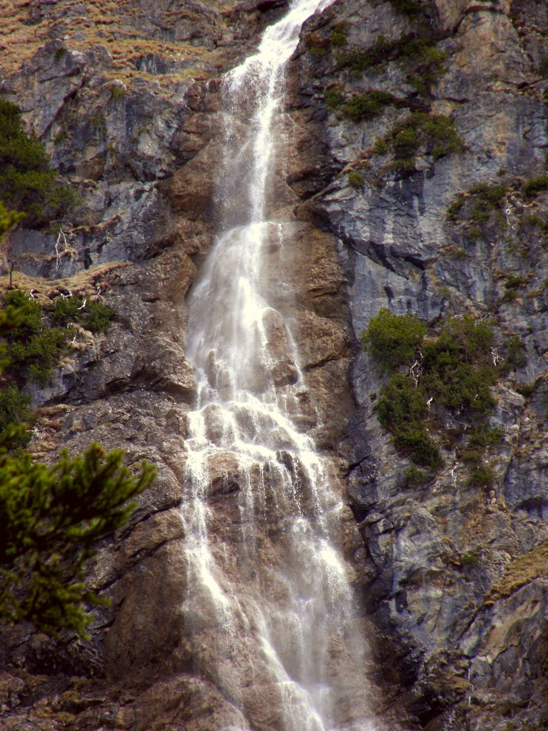 Bild mit Wasser, Berge, Wasserfälle, Wasserfall, berg, Gebirge