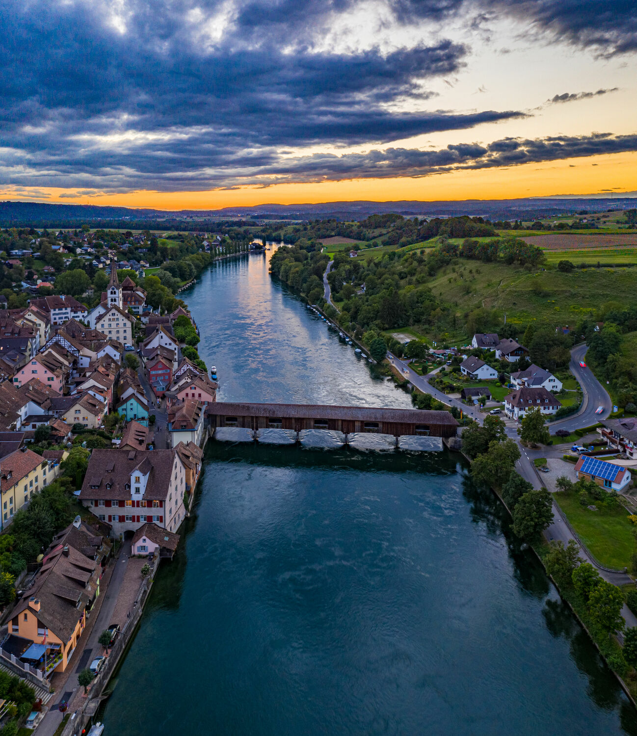 Bild mit Wasser, Wolkenhimmel, Rhein, Rhein, Luftaufnahme, Drohnen, Thurgau