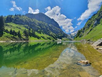 Bild mit Natur, Bergsee, Bergsee, See, Bergwanderung