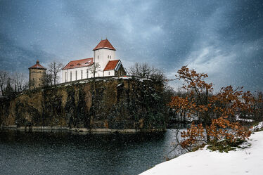 Bild mit Winter, Wetter, Schnee, Landschaft, See, Kirche, Unwetter, Sachsen, Bergkirche, Bergkirche Beucha