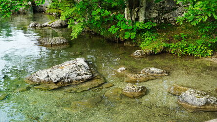 Bild mit Flüsse, Steine, Fluss, Flusslauf