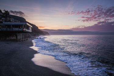 Bild mit Sonnenaufgang, Strand, Meerblick, Meer, Morgenstimmung, sunrise, Italy, Morgenlicht