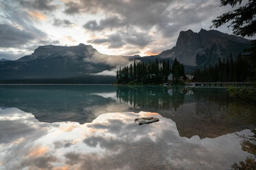 Bild mit Seen, Panorama, Reisen, Bergwelten, Morgenstimmung, Nordamerika, Rocky Mountains, Kanada, Yoho National Park, British Columbia