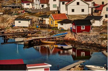 Bild mit Wasser, Häuser, Segelboot, Haus, Insel, Spiegelung, Schweden, Wasserspiegelung, Schären