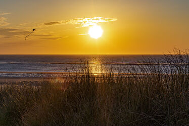 Bild mit Natur, Sonnenuntergang, Sonne, Strand, Meer, Nordsee, Wind, Meeresrauschen, Langeoog