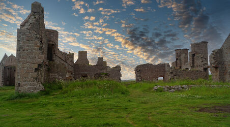 Die neue Burg Slains in Schottland