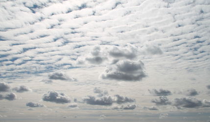 Bild mit Himmel, Wolken, Sommer, Wolkenhimmel, Wolkengebilde, Wolkenblick, Wolke
