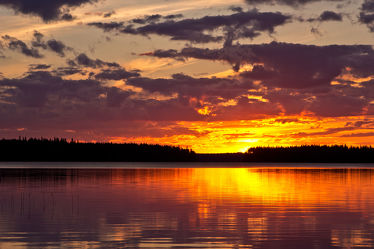 Sonnenuntergang am Lentuasee, Finnland