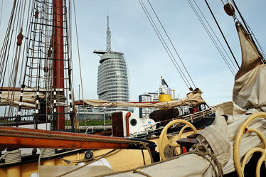Bild mit Schiffe, Segel, Masten, Bremerhaven, Sail_In_Bremerhaven_2015