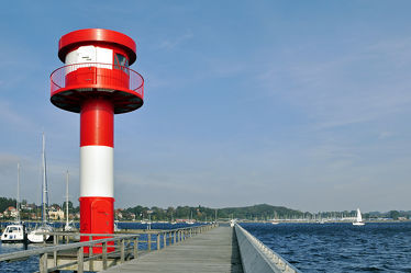 Bild mit Leuchttürme, Meerblick, Ostsee, Meer, Steg, Küste, Leuchtturm