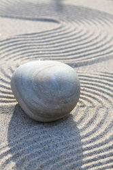 Bild mit Stein, Sand, Meditation, Ruhe, Entspannung, Stillleben, Spa, Linien, Linie