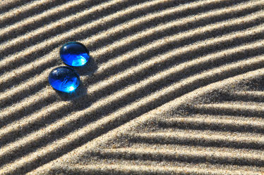 Blaues Glas und Sand 06