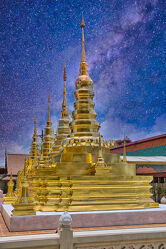 Bild mit Kunst, südostasien, Tempelanlagen, Tempel, Religion, gold, Thailand, Kunstwerke