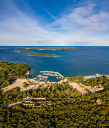 Bild mit Häfen, Meerblick, kroatien, Aussichtspunkt, Drohnen